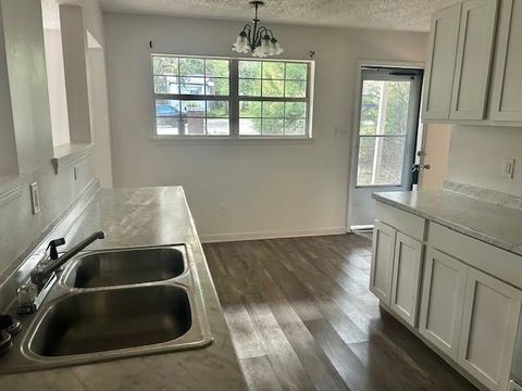 Tiny photo for 2705 Lake Henrietta St, Tallahassee, FL 32310 (MLS # 389934)