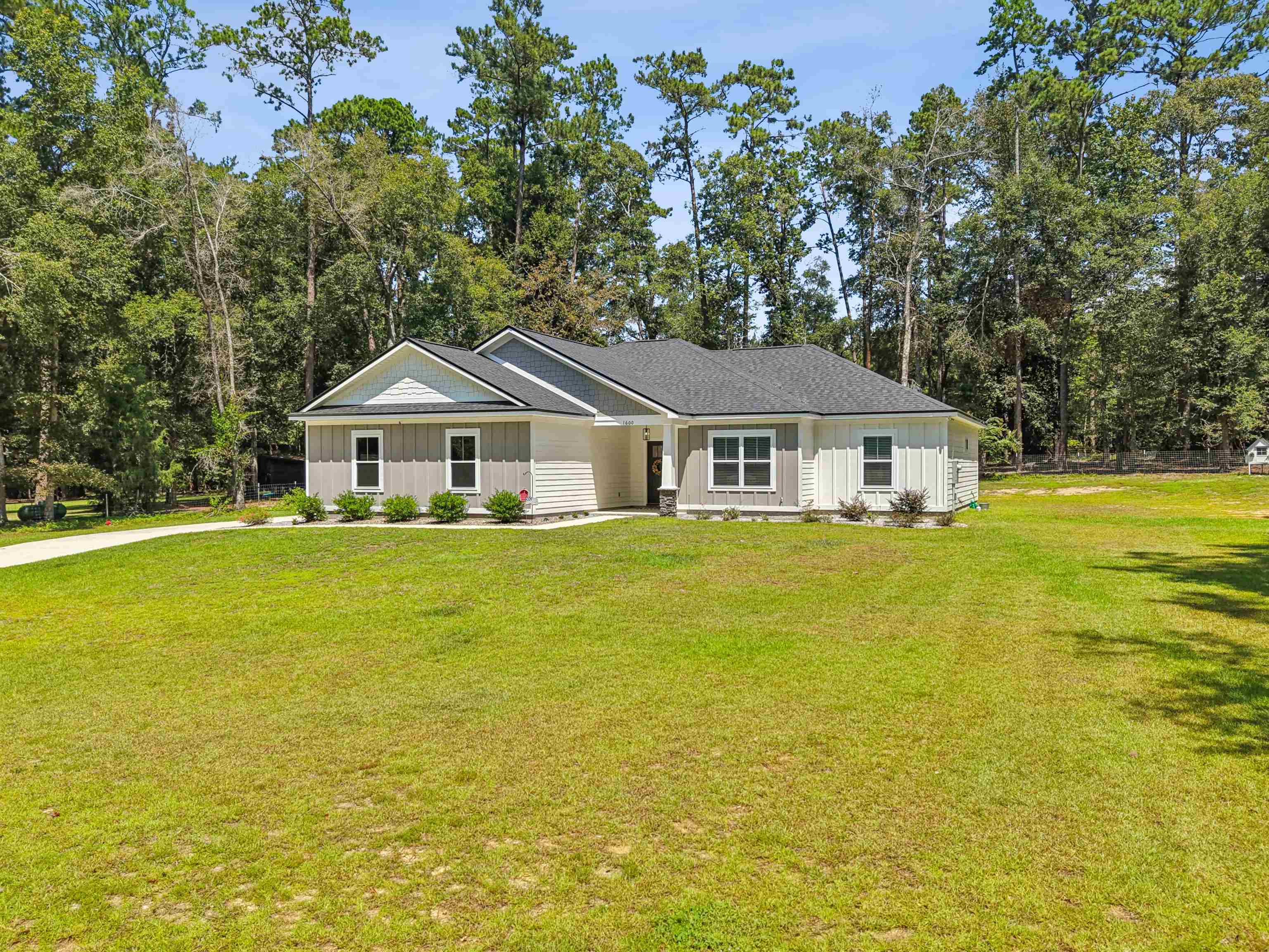 1600 BEAVER CREEK Drive