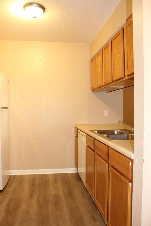 Tiny photo for 317 Mabry Street #611, Tallahassee, FL 32304 (MLS # 392326)