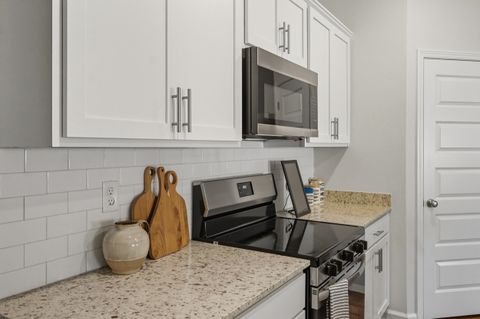 Tiny photo for 2933 Ervine Street, Tallahassee, FL 32308 (MLS # 394178)