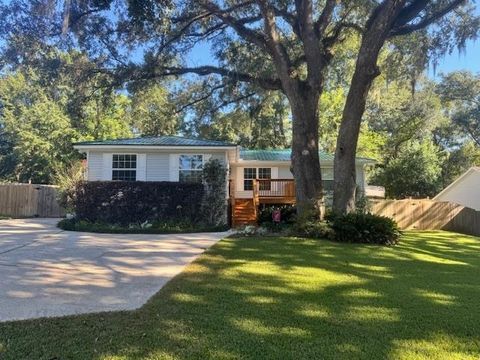 Photo of 3248 Black Gold Trail, Tallahassee, FL 32309 (MLS # 390537)