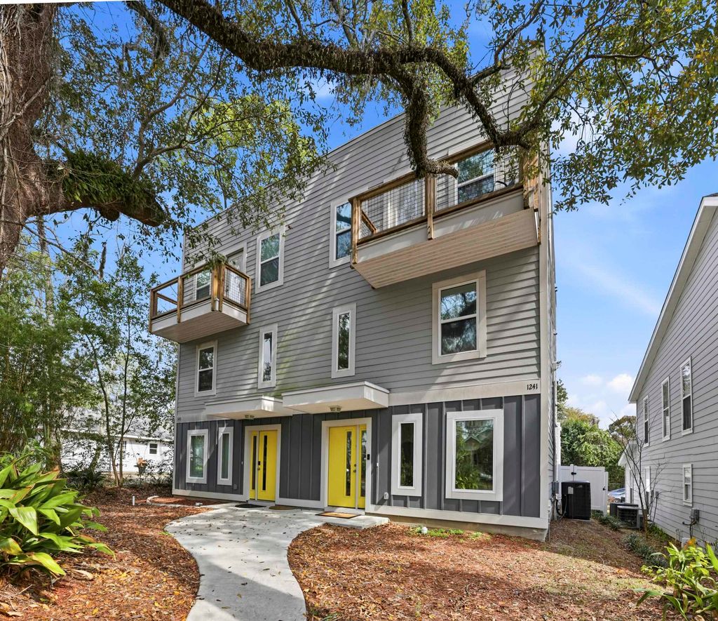 Photo of 1241 N BRONOUGH Street, Tallahassee, FL 32303 (MLS # 397591)