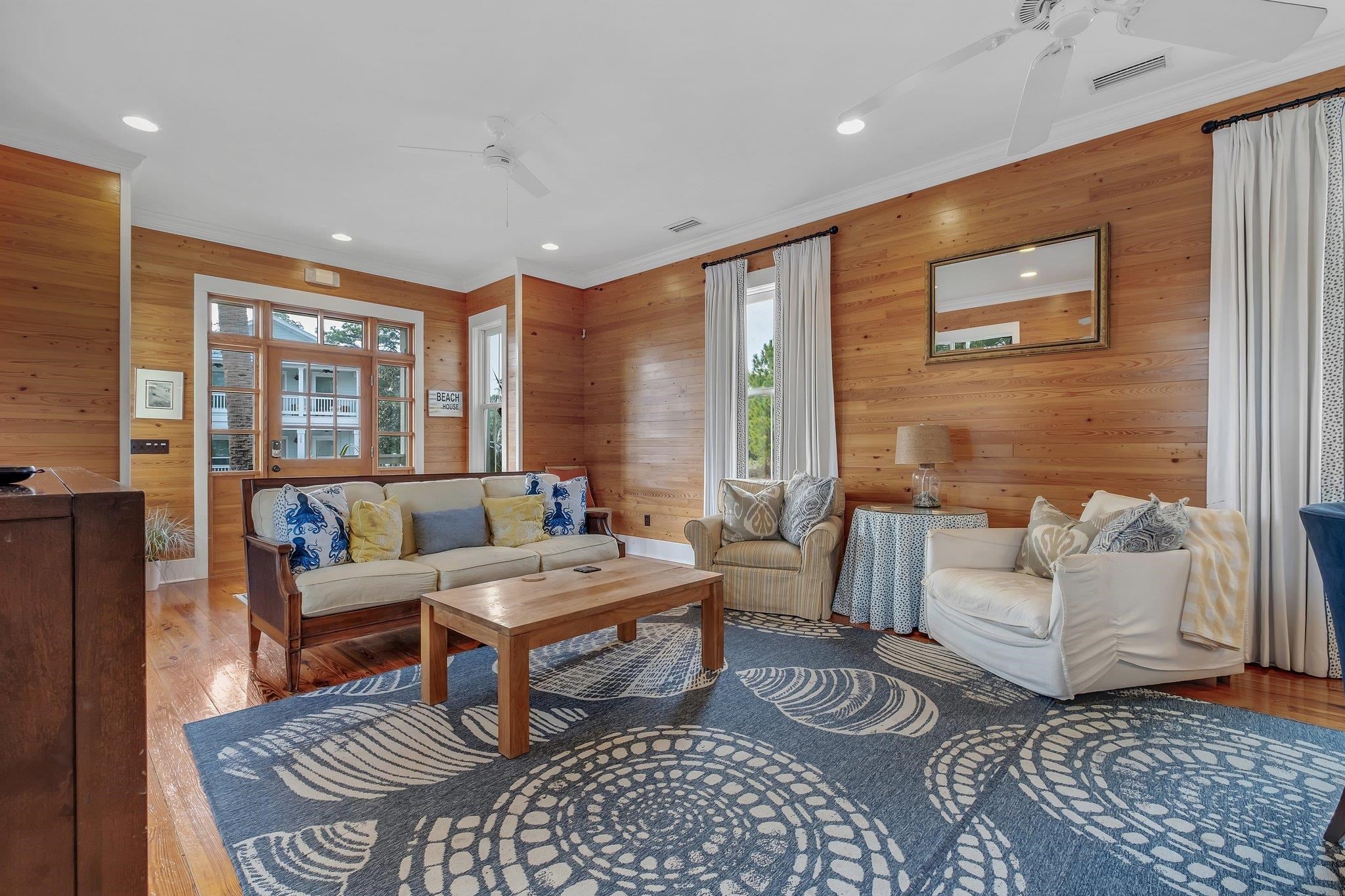 301 Gullwing Way