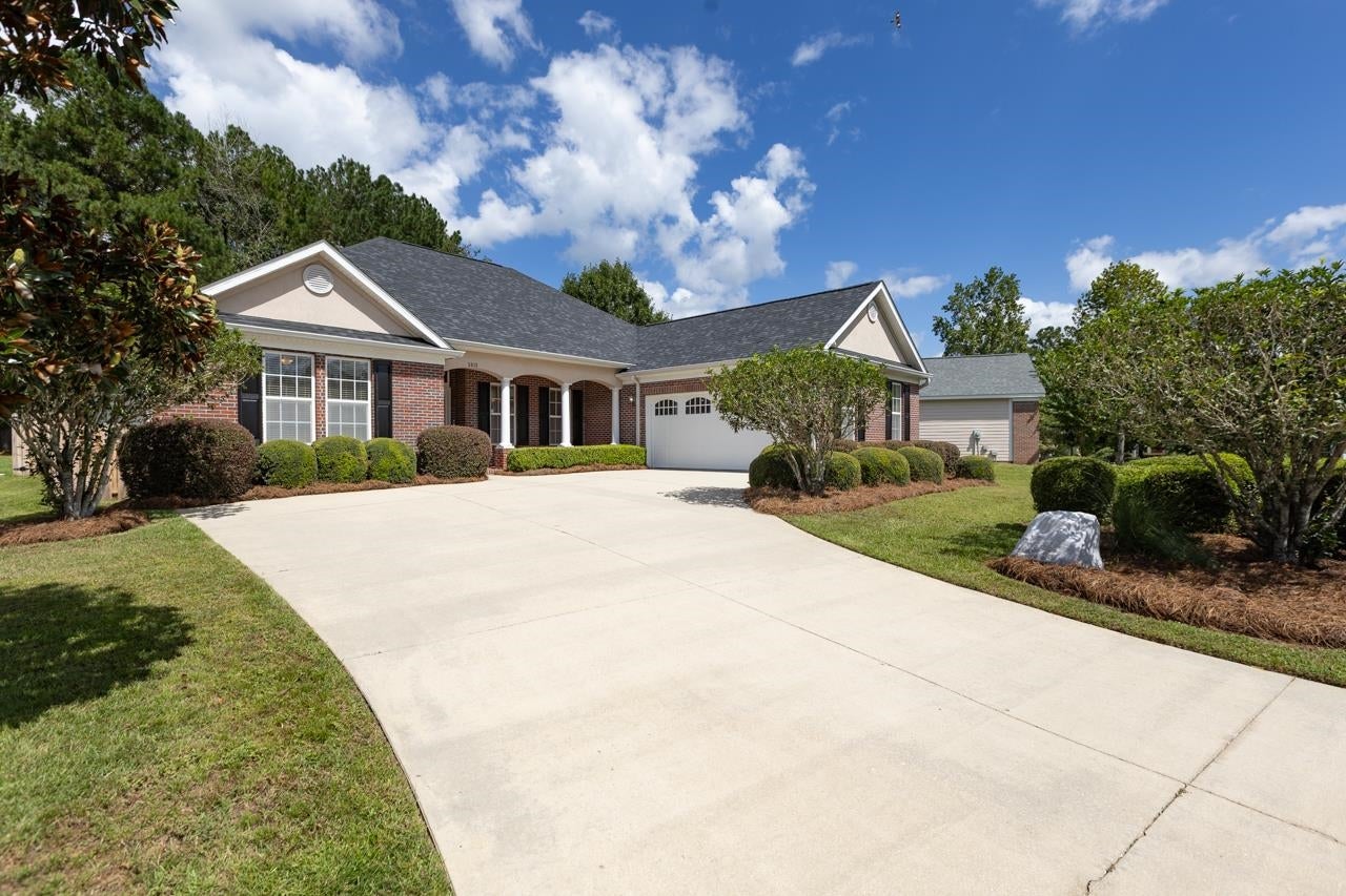 5613 Burnside Circle