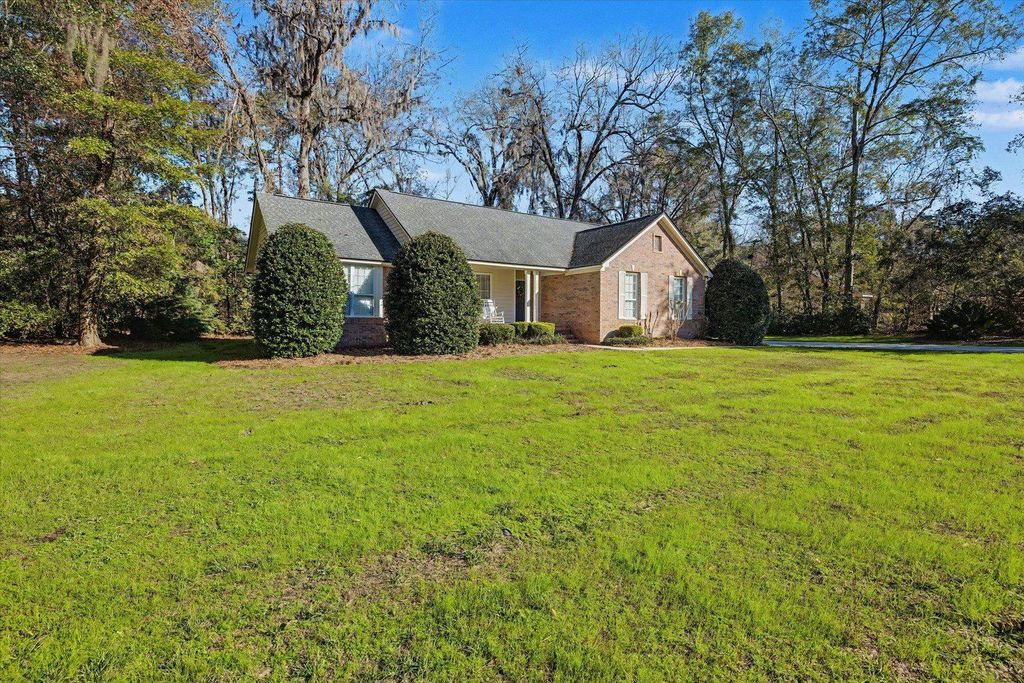Photo of 7833 Maclean Road, Tallahassee, FL 32312 (MLS # 395150)