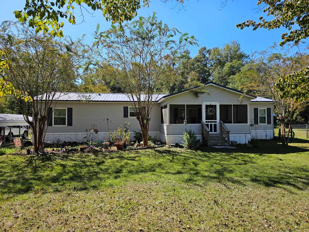 Photo of 129 Royal Oaks Court, Crawfordville, FL 32327 (MLS # 392317)