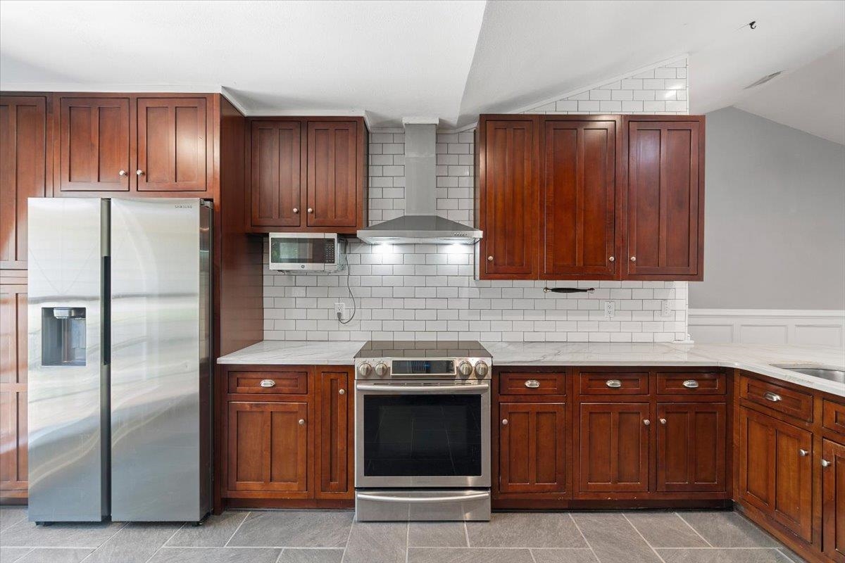 9943 Beaver Ridge Trail
