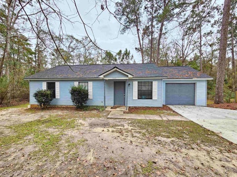 Photo of 8224 Hunters Ridge Trail, Tallahassee, FL 32312 (MLS # 402668)