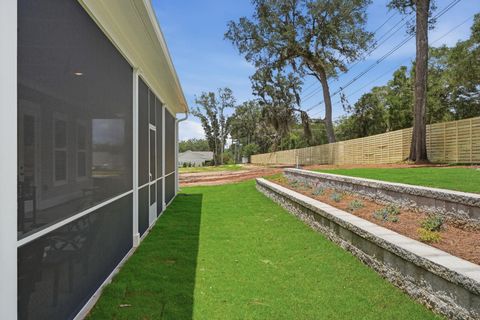 Tiny photo for 4308 Oak Run Circle, Tallahassee, FL 32317 (MLS # 401175)