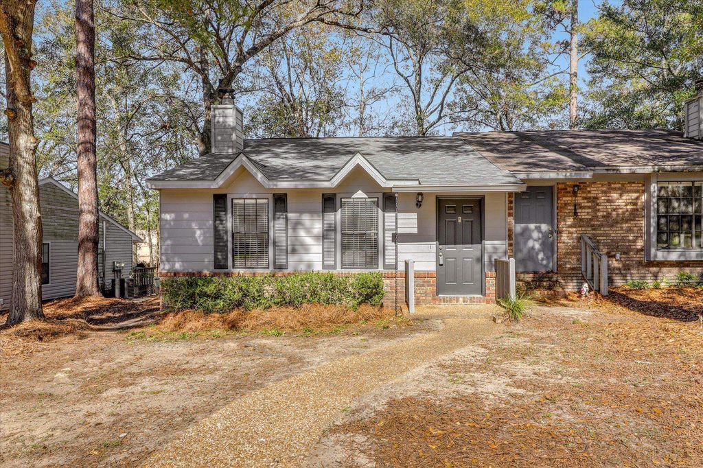 Photo of 2726 Via Milano Avenue #A, Tallahassee, FL 32303 (MLS # 394953)