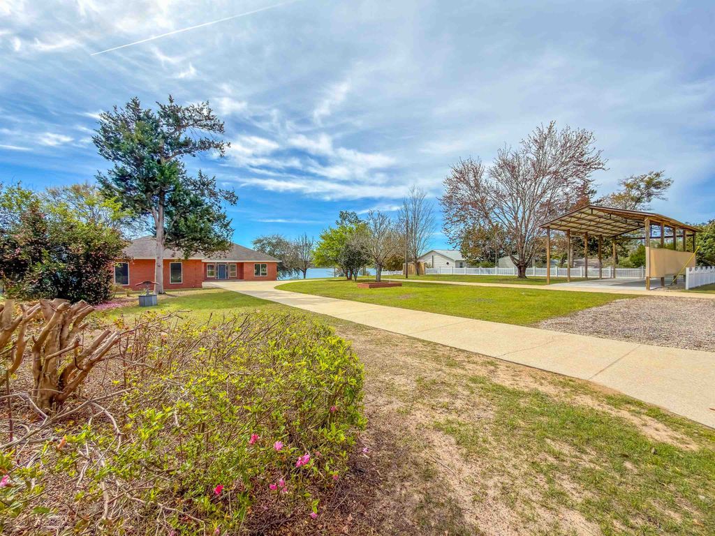 Photo of 288 N Silver Lake Road, Marianna, FL 32448 (MLS # 397376)