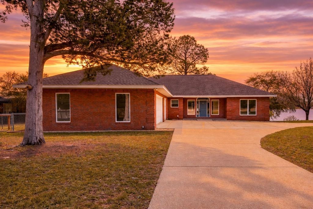 Photo of 288 N Silver Lake Road, Marianna, FL 32448 (MLS # 397376)