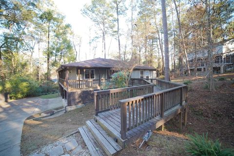 Tiny photo for 3384 Barrow Hill Trail, Tallahassee, FL 32312 (MLS # 395115)