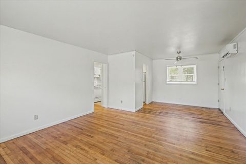 Tiny photo for 817 S Lipona Road, Tallahassee, FL 32304 (MLS # 395045)