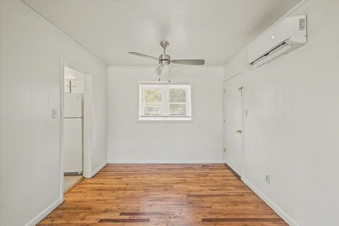Tiny photo for 817 S Lipona Road, Tallahassee, FL 32304 (MLS # 395045)