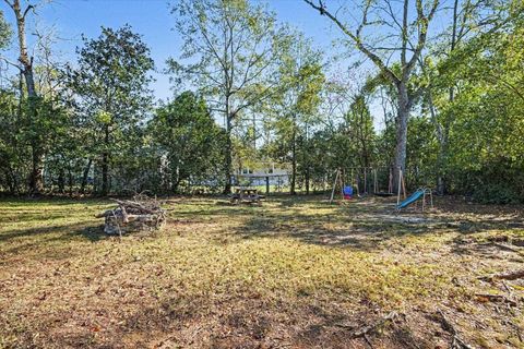 Tiny photo for 817 S Lipona Road, Tallahassee, FL 32304 (MLS # 395045)