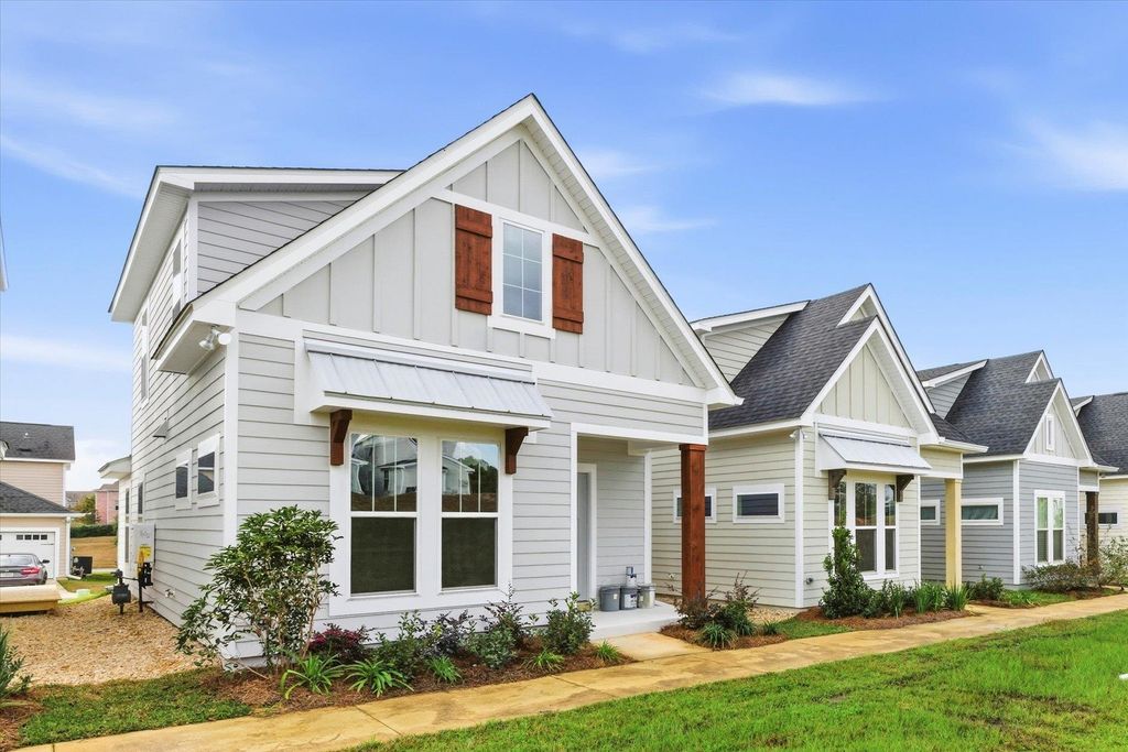 Photo of 2356 Mews Landing, Tallahassee, FL 32308 (MLS # 386042)