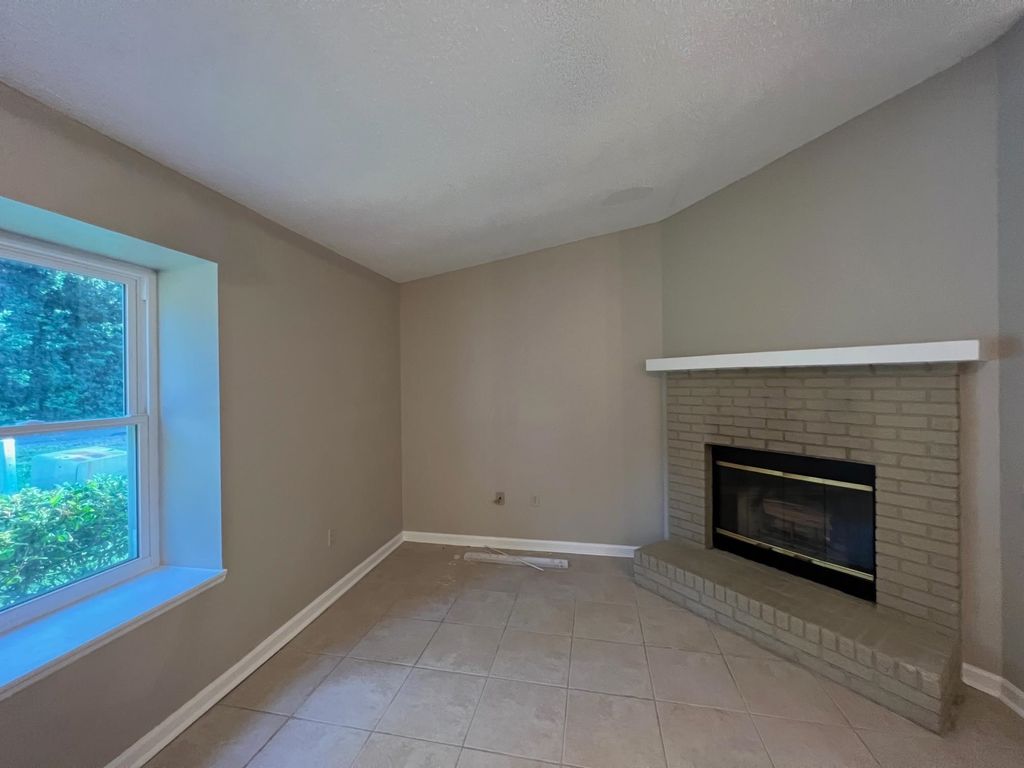 Photo of 2231 Treeo Lane, Tallahassee, FL 32301 (MLS # 392535)