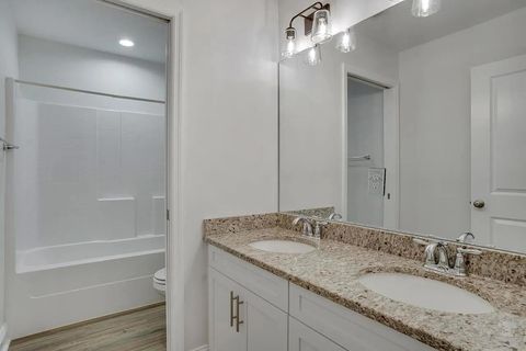 Tiny photo for 463 GRAND OAKS Road, Tallahassee, FL 32317 (MLS # 395405)