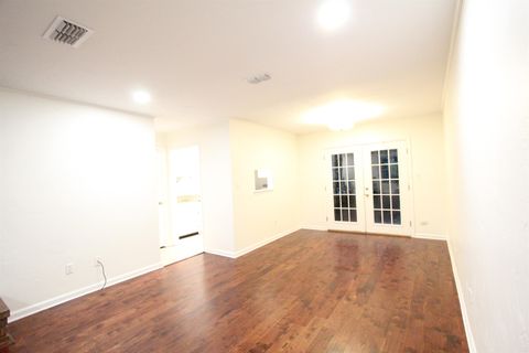 Tiny photo for 617 N Magnolia Drive, Tallahassee, FL 32308 (MLS # 392194)