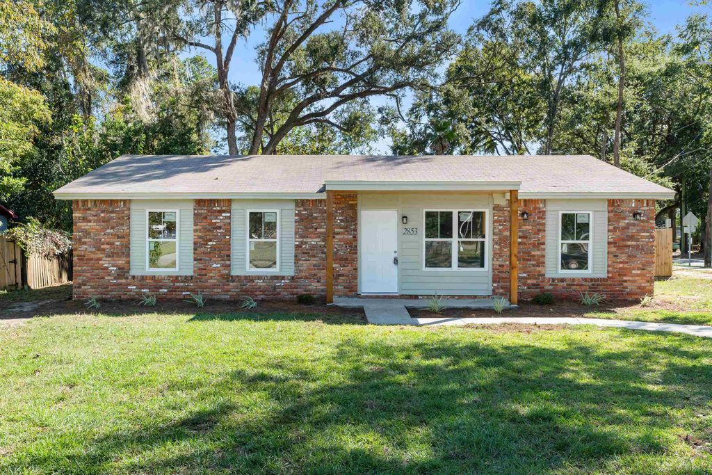 Photo of 2853 Villamore Avenue, Tallahassee, FL 32310 (MLS # 394897)