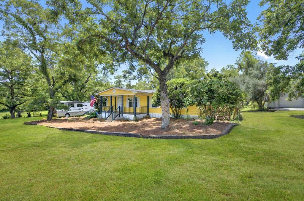 Photo of 952 Turney Anderson Road, Monticello, FL 32344 (MLS # 393857)