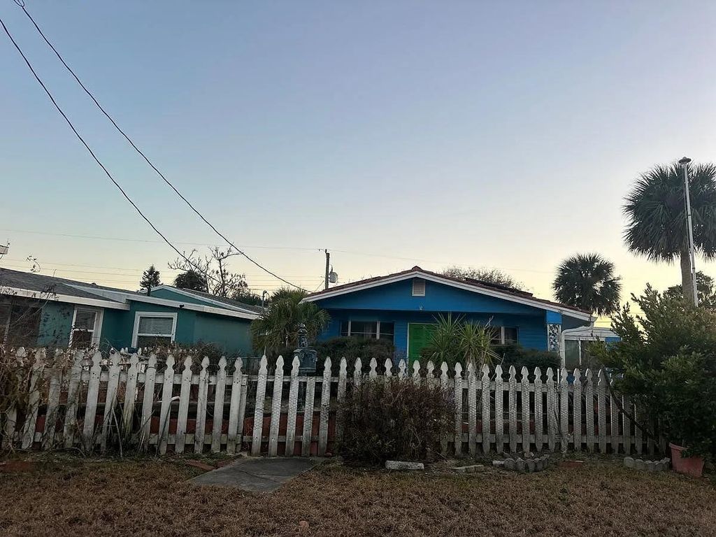 Photo of 50 Brooks Drive, FL 32176 (MLS # 396599)