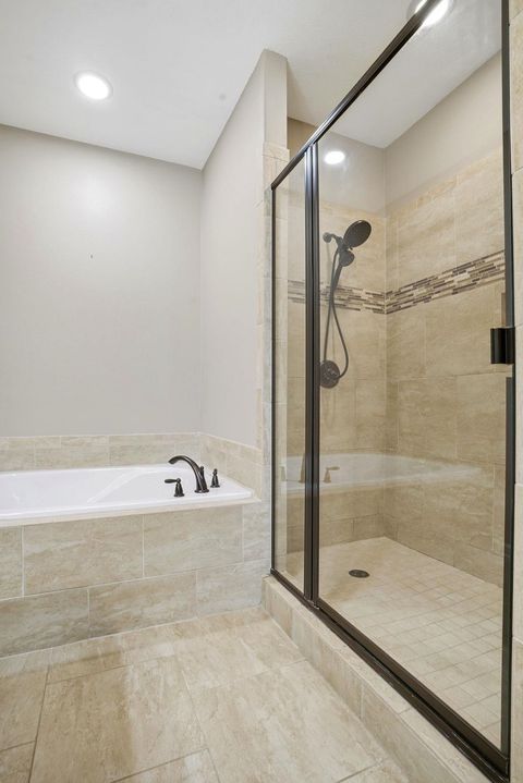 Tiny photo for 4271 Old Plantation Loop, Tallahassee, FL 32311 (MLS # 396626)