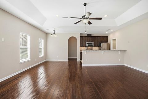 Tiny photo for 4271 Old Plantation Loop, Tallahassee, FL 32311 (MLS # 396626)