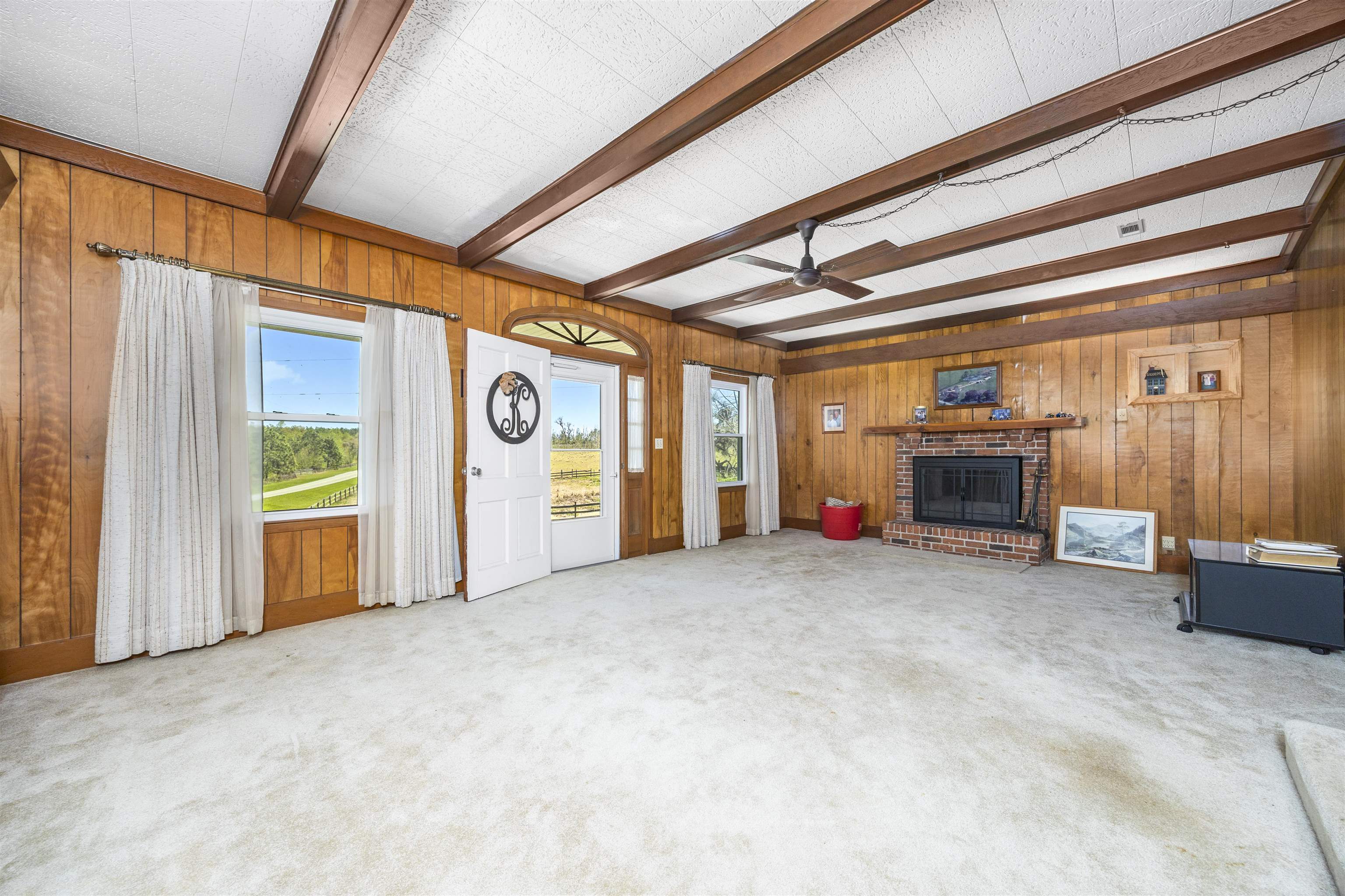 511 SW Sundown Creek Road