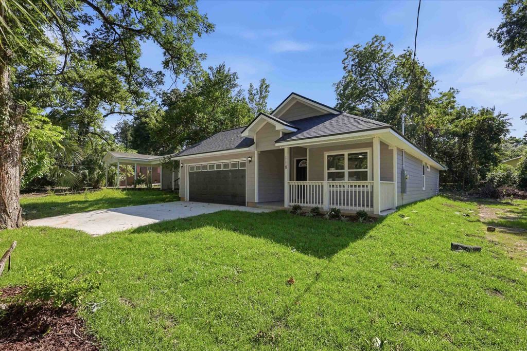 Photo of 1118 Clay Street, Tallahassee, FL 32304 (MLS # 402057)