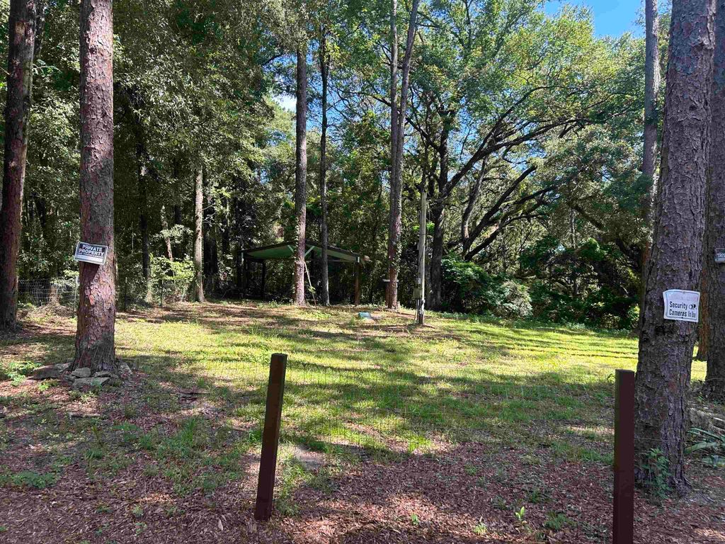 Photo of 612 Whittaker Road, Tallahassee, FL 32305 (MLS # 394629)