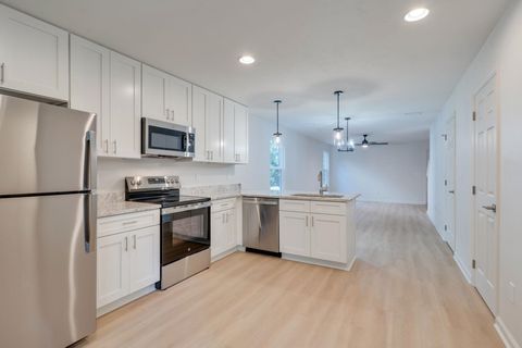 Tiny photo for 1731 S Beechwood Circle, Tallahassee, FL 32301 (MLS # 390929)