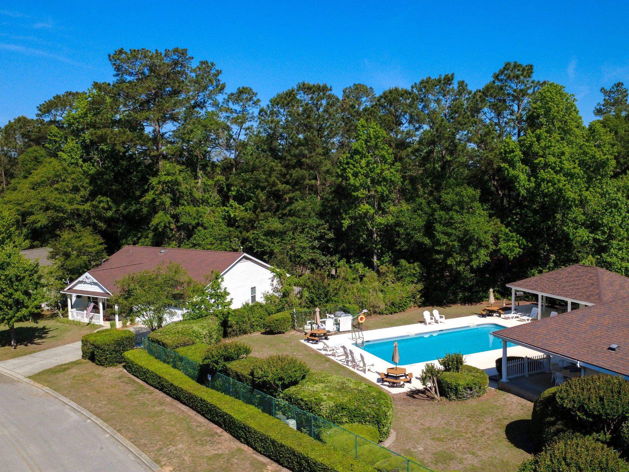 2834 Dumont Drive
