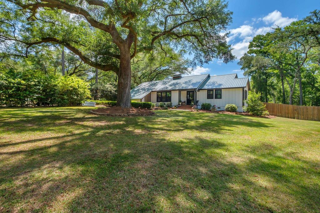 Photo of 7638 Bowling Green Drive, Tallahassee, FL 32309 (MLS # 399294)