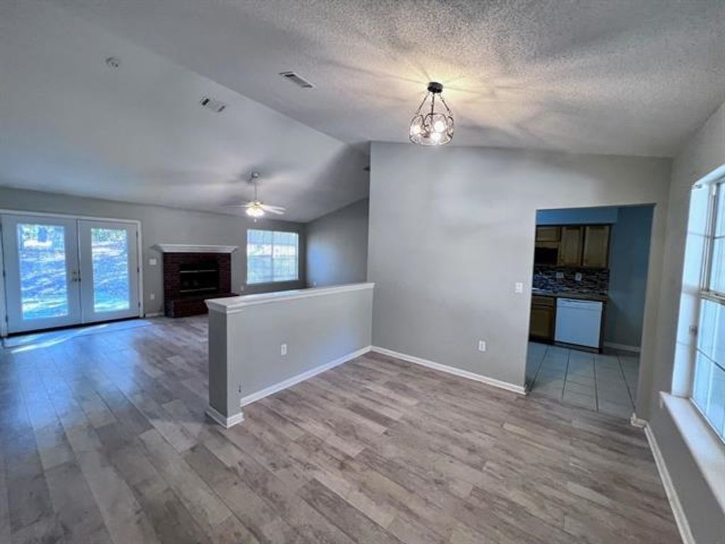 Photo of 6311 Thomasville Road, Tallahassee, FL 32312 (MLS # 392485)