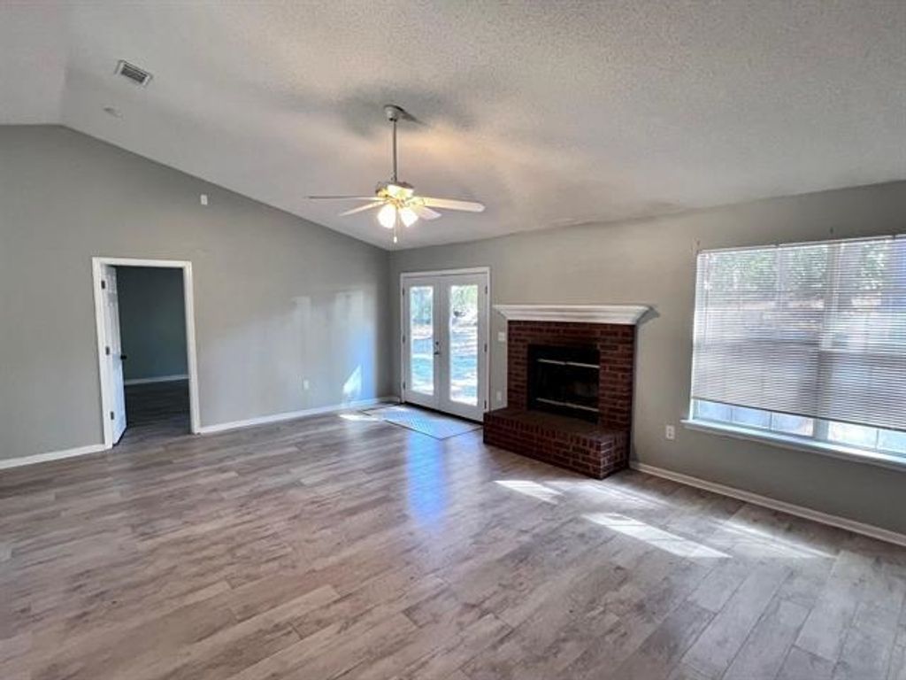 Photo of 6311 Thomasville Road, Tallahassee, FL 32312 (MLS # 392485)