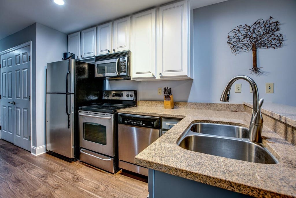 Photo of 215 W College Unit 711 Avenue, Tallahassee, FL 32301 (MLS # 402026)