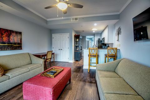 Tiny photo for 215 W College Unit 711 Avenue, Tallahassee, FL 32301 (MLS # 402026)