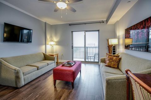 Tiny photo for 215 W College Unit 711 Avenue, Tallahassee, FL 32301 (MLS # 402026)