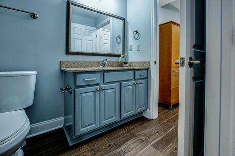 Tiny photo for 215 W College Unit 711 Avenue, Tallahassee, FL 32301 (MLS # 402026)