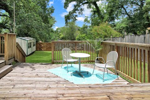 Tiny photo for 1324 Branch Street, Tallahassee, FL 32303 (MLS # 392034)