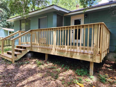 A home in TALLAHASSEE