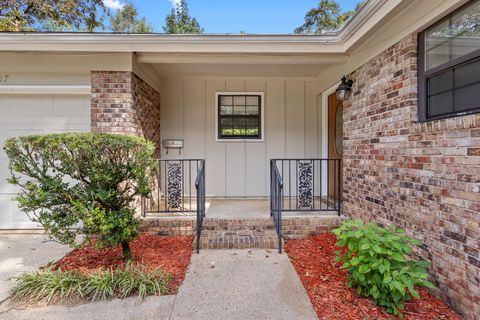 Tiny photo for 2107 Old Baindridge Road, Tallahassee, FL 32303 (MLS # 393031)