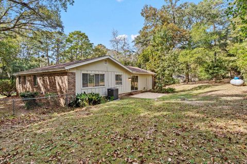 Tiny photo for 2107 Old Baindridge Road, Tallahassee, FL 32303 (MLS # 393031)
