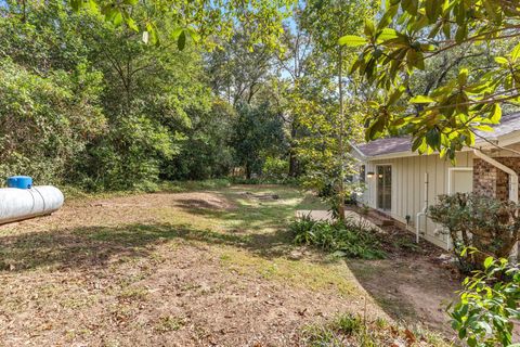Tiny photo for 2107 Old Baindridge Road, Tallahassee, FL 32303 (MLS # 393031)