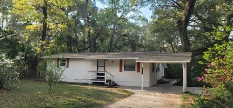 Photo of 1210 Carson Drive, Tallahassee, FL 32305 (MLS # 394885)