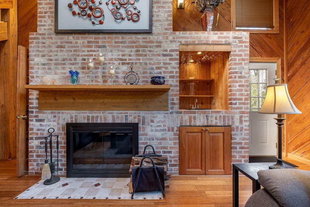 Photo of 412 Audubon Drive, Tallahassee, FL 32312 (MLS # 396912)