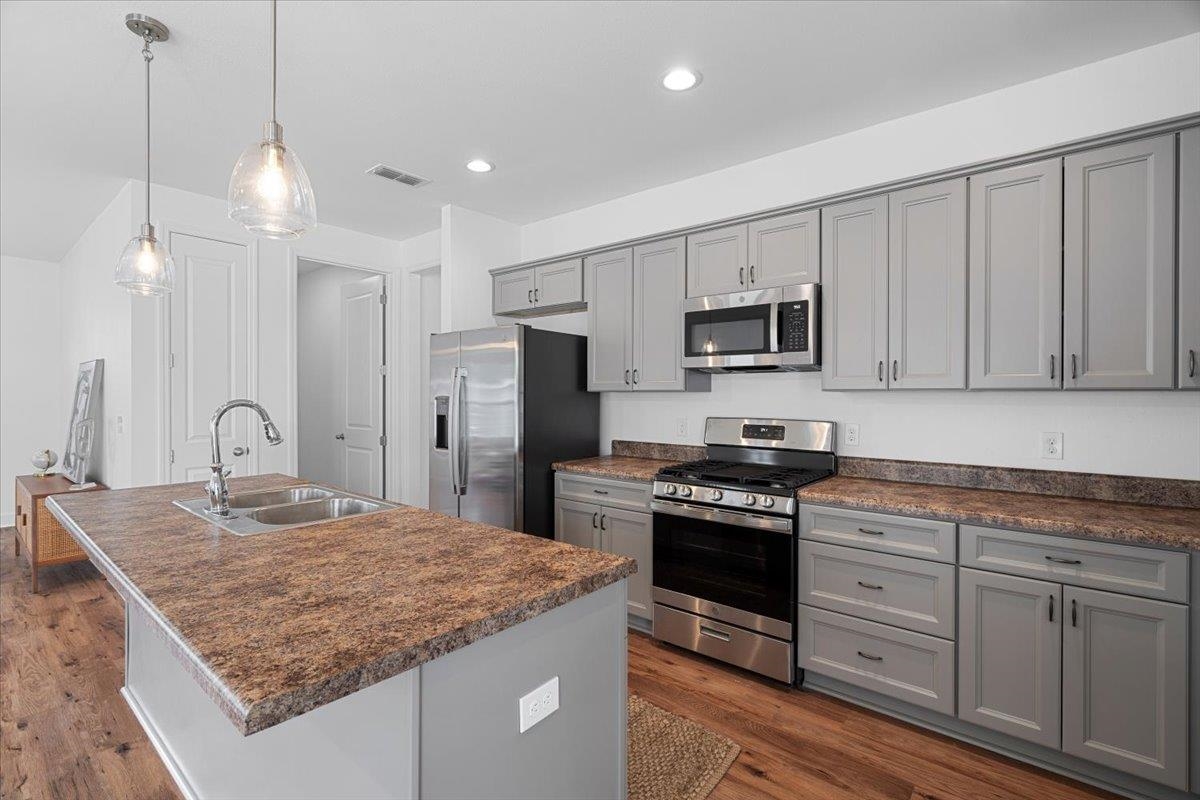 5698 Pinebarren Road