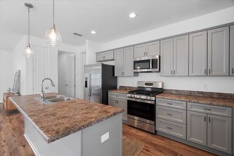 Tiny photo for 5698 Pinebarren Road, Tallahassee, FL 32303 (MLS # 395886)